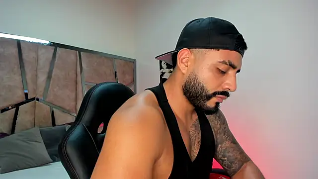 LeandroRusso online show from 02-23-25, 02:07