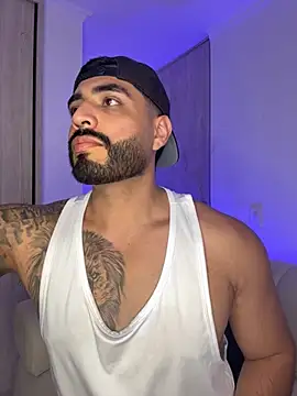 LeandroRusso online show from 10-09-25, 02:45