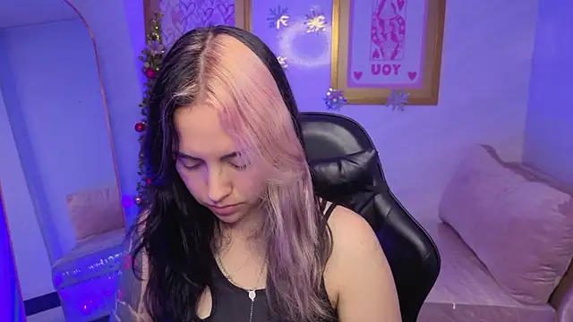 Hela v online show from 01-07-26, 08:14