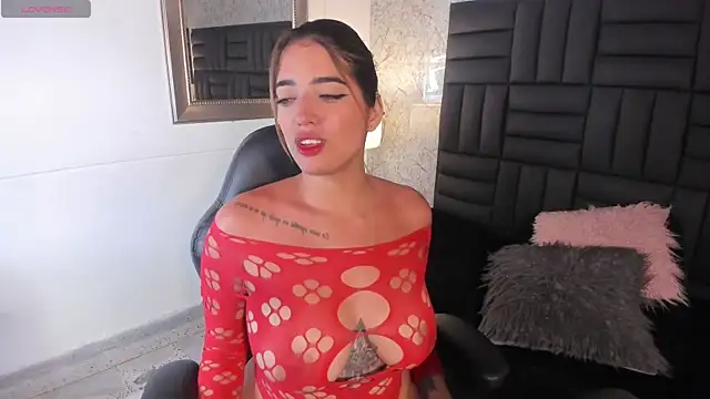 Hanna Vasquez online show from 02-18-25, 09:20