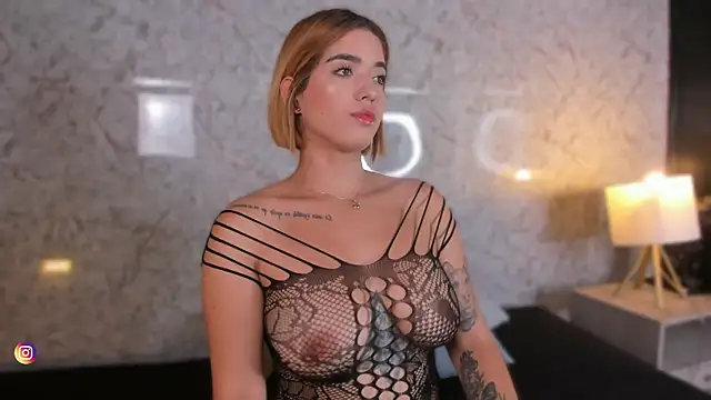Hanna Vasquez online show from 04-30-26, 08:27