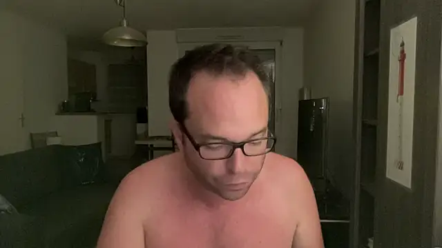 Snapshot of Funnyjul31 chatting on 06-21-26, 12:22 Funnyjul31 online show from 06-21-26, 12:22