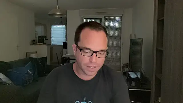 Snapshot of Funnyjul31 chatting on 05-31-26, 02:01 Funnyjul31 online show from 05-31-26, 02:01