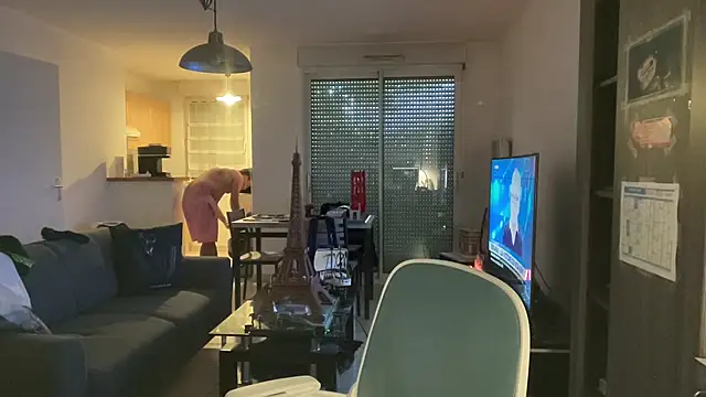 Funnyjul31 online show from 04-18-26, 11:34