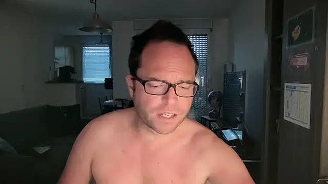 Funnyjul31 online show from 03-29-26, 01:46