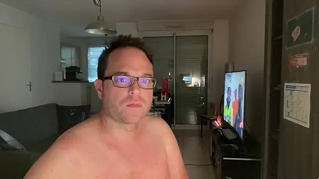 Funnyjul31 online show from 04-15-26, 04:44