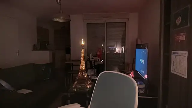 Funnyjul31 online show from 04-21-26, 04:46