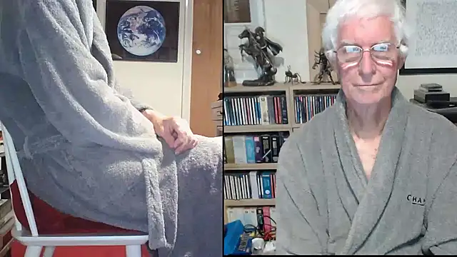 Snapshot of bigears chatting on 10-06-25, 07:14 bigears online show from 10-06-25, 07:14