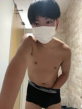 RUKI042 online show from 10-27-25, 08:37