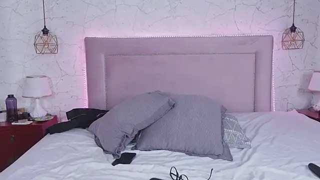 MillaBlis online show from 03-19-25, 11:47