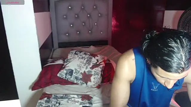 Snapshot of charly_bunnys1 chatting on 02-05-25, 05:31 charly bunnys1 online show from 02-05-25, 05:31