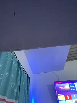 my cam online show from 04-12-26, 09:29