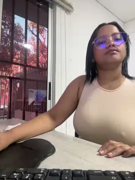 my cam online show from 03-12-25, 08:09