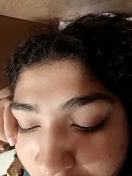 naina78910 online show from 10-16-25, 12:35