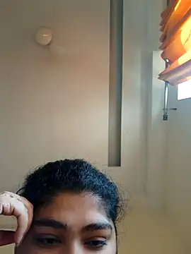 naina78910 online show from 02-18-25, 09:43