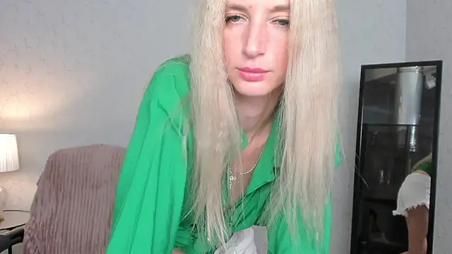 Snapshot of skinnyladyy chatting on 02-26-25, 08:17 skinnyladyy online show from 02-26-25, 08:17