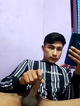 EduardoEspinoza12 online show from 12-03-25, 08:47