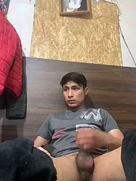 EduardoEspinoza12 online show from 04-03-26, 09:27