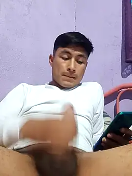 EduardoEspinoza12 online show from 10-25-25, 04:40