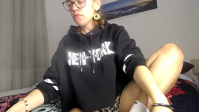 Ju-Hot online show from 10-27-25, 06:20