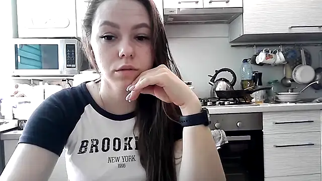Snapshot of Misssweet_s chatting on 03-17-25, 07:35 Misssweet s online show from 03-17-25, 07:35
