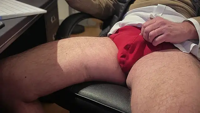 vincent1522 online show from 02-12-26, 07:24