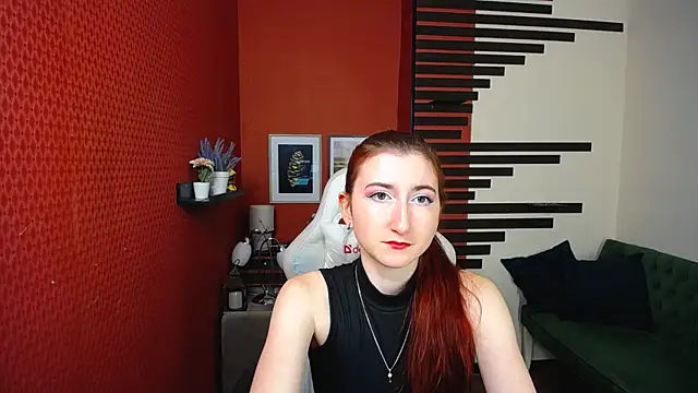 Snapshot of Violet_Moreau chatting on 02-12-25, 09:54 Violet Moreau online show from 02-12-25, 09:54