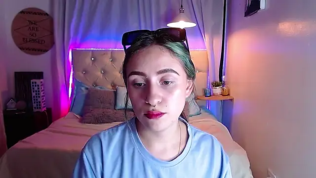 melodygirl   online show from 03-03-25, 11:24