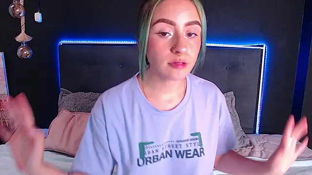 melodygirl   online show from 02-24-25, 08:03