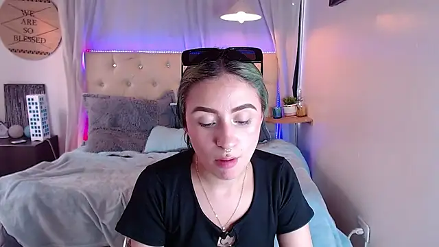 melodygirl   online show from 02-28-25, 09:23