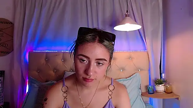 melodygirl   online show from 03-02-25, 11:17