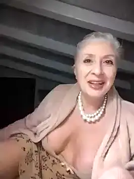 divinaerotica online show from 02-05-25, 05:20