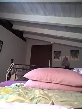 divinaerotica online show from 04-21-26, 03:51