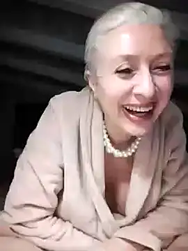 divinaerotica online show from 02-17-25, 06:17