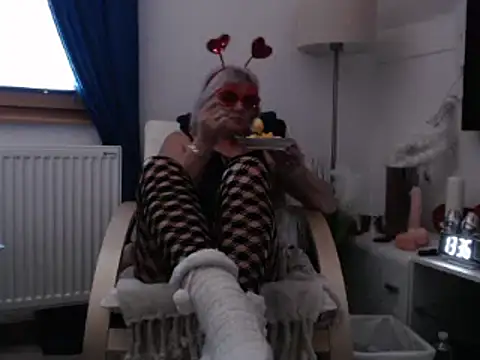 Juliana60 online show from 02-17-25, 12:38