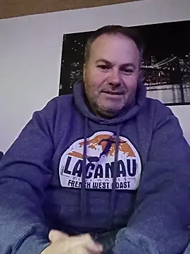 Snapshot of Pourleplasirs chatting on 11-11-25, 01:00 Pourleplasirs online show from 11-11-25, 01:00