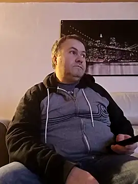 Snapshot of Pourleplasirs chatting on 02-27-25, 10:31 Pourleplasirs online show from 02-27-25, 10:31