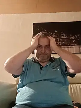 Snapshot of Pourleplasirs chatting on 02-07-25, 04:27 Pourleplasirs online show from 02-07-25, 04:27