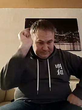 Snapshot of Pourleplasirs chatting on 02-10-25, 01:35 Pourleplasirs online show from 02-10-25, 01:35