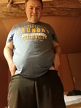 Snapshot of Pourleplasirs chatting on 03-08-25, 12:11 Pourleplasirs online show from 03-08-25, 12:11