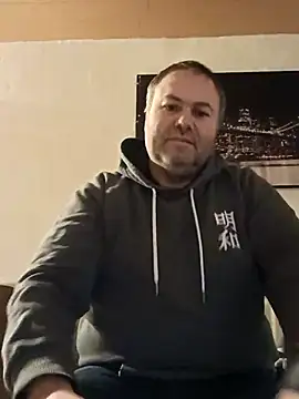 Snapshot of Pourleplasirs chatting on 02-21-25, 11:32 Pourleplasirs online show from 02-21-25, 11:32