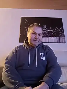 Snapshot of Pourleplasirs chatting on 02-10-25, 10:40 Pourleplasirs online show from 02-10-25, 10:40