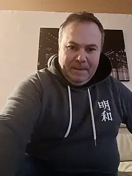 Snapshot of Pourleplasirs chatting on 02-11-25, 01:41 Pourleplasirs online show from 02-11-25, 01:41