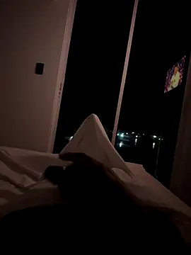 Snapshot of jhonnes_ chatting on 10-26-25, 02:45 jhonnes online show from 10-26-25, 02:45