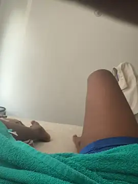 Snapshot of jhonnes_ chatting on 10-07-25, 08:32 jhonnes online show from 10-07-25, 08:32