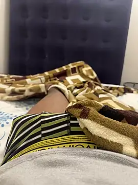 Snapshot of jhonnes_ chatting on 03-14-25, 04:32 jhonnes online show from 03-14-25, 04:32