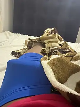 Snapshot of jhonnes_ chatting on 03-10-25, 04:07 jhonnes online show from 03-10-25, 04:07