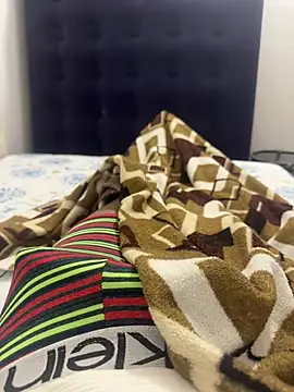 Snapshot of jhonnes_ chatting on 03-13-25, 04:05 jhonnes online show from 03-13-25, 04:05