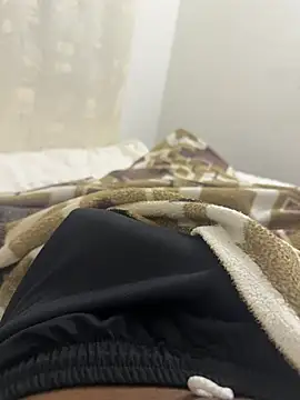 Snapshot of jhonnes_ chatting on 02-24-25, 04:16 jhonnes online show from 02-24-25, 04:16