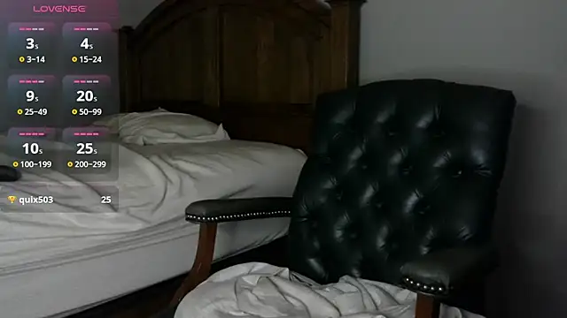 Snapshot of Troyt87 chatting on 07-30-26, 06:12 Troyt87 online show from 07-30-26, 06:12